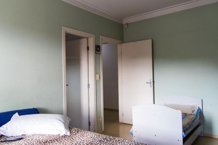 Casa à venda com 300m², 3 quartos e 7 vagasSuíte 2