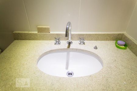 Apartamento à venda com 68m², 2 quartos e 1 vagaBanheiro 