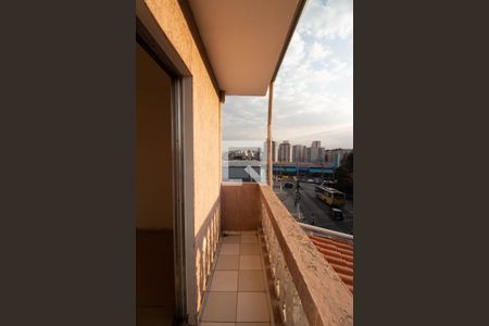 Casa para alugar com 85m², 2 quartos e sem vagaSacada