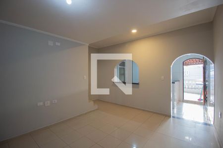 Sala de casa para alugar com 2 quartos, 85m² em Jardim Norma, São Paulo