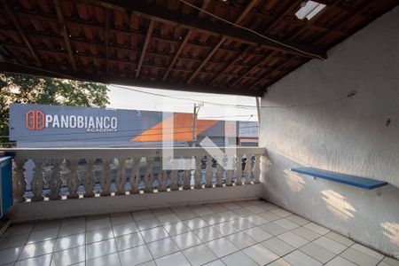 Casa para alugar com 85m², 2 quartos e sem vagavaranda