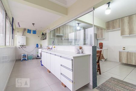 Apartamento para alugar com 173m², 4 quartos e 1 vagaÁrea de Serviço