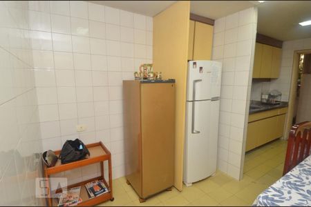 Apartamento à venda com 235m², 4 quartos e 1 vagaCozinha