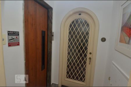 Apartamento à venda com 235m², 4 quartos e 1 vagaHall do elevador