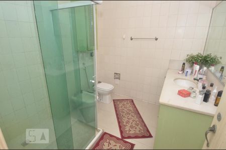 Apartamento à venda com 235m², 4 quartos e 1 vagaBanheiro 2