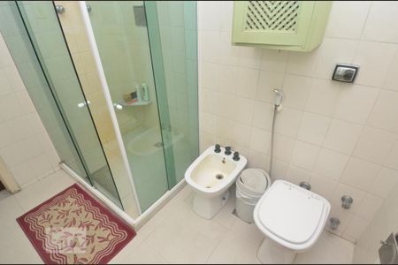 Apartamento à venda com 235m², 4 quartos e 1 vagaBanheiro 2