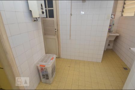 Apartamento à venda com 235m², 4 quartos e 1 vagaÁrea de Serviço