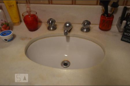 Apartamento à venda com 235m², 4 quartos e 1 vagaBanheiro 