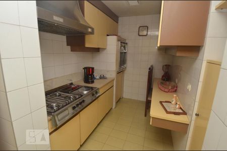 Apartamento à venda com 235m², 4 quartos e 1 vagaCozinha