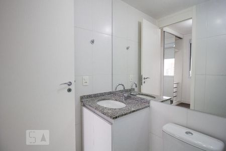 Apartamento à venda com 59m², 3 quartos e 1 vaga Apartamento à venda com 59m², 3 quartos e 1 vagaBanheiro da Suíte