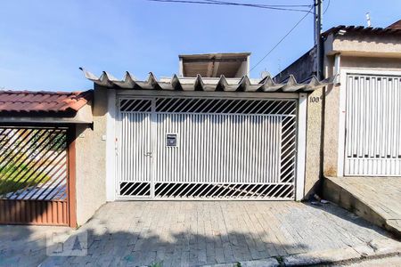 Casa à venda com 200m², 3 quartos e 2 vagasFachada