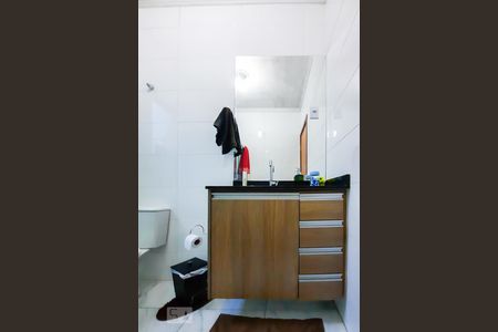 Casa à venda com 200m², 3 quartos e 2 vagasBanheiro