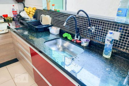 Casa à venda com 200m², 3 quartos e 2 vagasCozinha