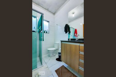 Casa à venda com 200m², 3 quartos e 2 vagasBanheiro