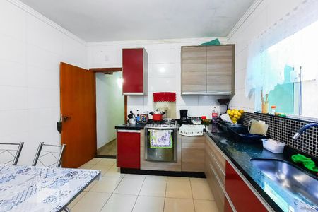 Casa à venda com 200m², 3 quartos e 2 vagasCozinha