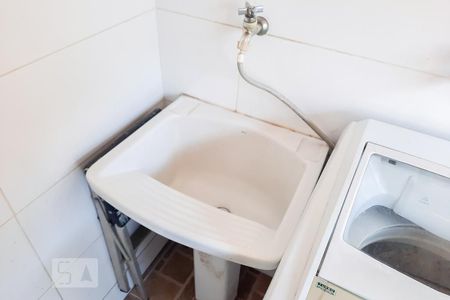 Casa à venda com 200m², 3 quartos e 2 vagasÁrea de Serviço