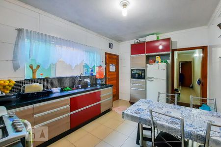 Casa à venda com 200m², 3 quartos e 2 vagasCozinha