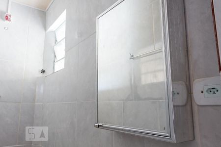 Casa para alugar com 60m², 1 quarto e sem vaga Casa para alugar com 60m², 1 quarto e sem vagaBanheiro