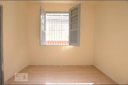 Sala de casa para alugar com 1 quarto, 59m² em Ramos, Rio de Janeiro