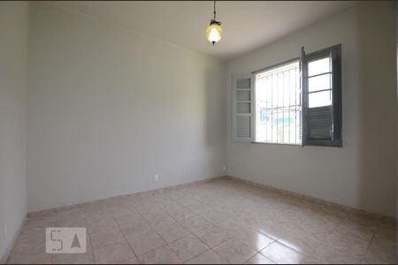 Quarto 1 de casa para alugar com 2 quartos, 70m² em Ramos, Rio de Janeiro