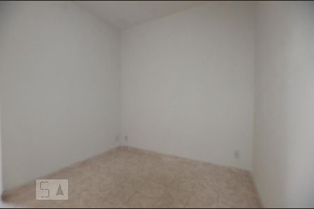 Sala de casa para alugar com 2 quartos, 70m² em Ramos, Rio de Janeiro