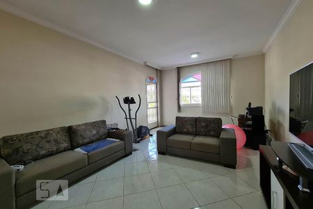Sala 2 de casa à venda com 3 quartos, 280m² em Bandeirantes (pampulha), Belo Horizonte