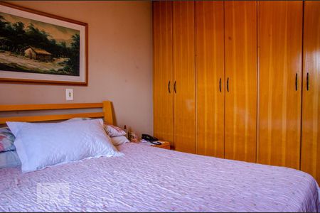 Suíte de casa à venda com 3 quartos, 170m² em Vila Romero, São Paulo