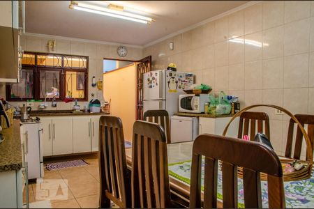 Casa à venda com 170m², 3 quartos e 2 vagasCozinha