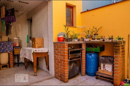 Casa à venda com 170m², 3 quartos e 2 vagasQuintal