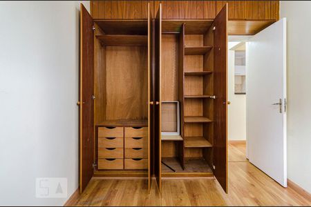 Apartamento para alugar com 35m², 1 quarto e 1 vagaArmário