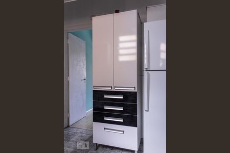 Apartamento para alugar com 60m², 1 quarto e sem vagaArmário