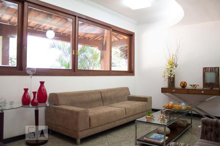 Sala 1 de casa à venda com 4 quartos, 280m² em Paquetá, Belo Horizonte