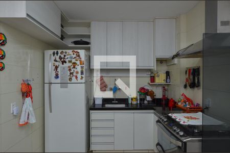 Apartamento à venda com 180m², 3 quartos e 2 vagasCozinha 