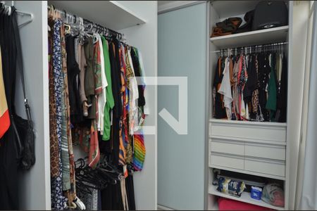 Apartamento à venda com 180m², 3 quartos e 2 vagasQuarto 3