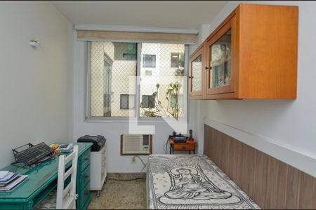 Apartamento à venda com 180m², 3 quartos e 2 vagasQuarto 1