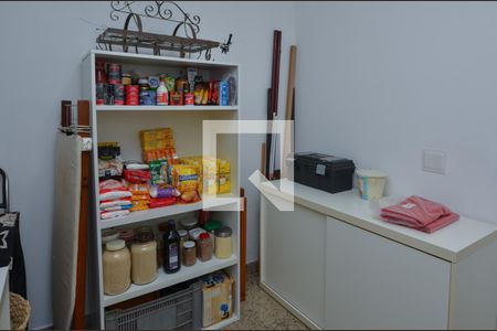 Apartamento à venda com 180m², 3 quartos e 2 vagasDespensa 