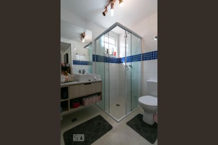 Casa à venda com 130m², 3 quartos e 3 vagasBanheiro da Suíte 2