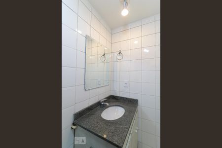 Apartamento para alugar com 70m², 2 quartos e 1 vaga Apartamento para alugar com 70m², 2 quartos e 1 vagaBanheiro