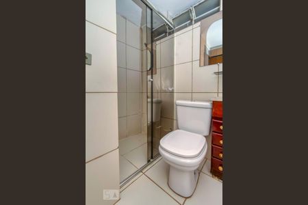 Apartamento à venda com 61m², 2 quartos e 1 vaga Apartamento à venda com 61m², 2 quartos e 1 vagaBanheiro