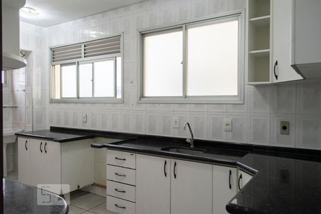 Apartamento para alugar com 52m², 2 quartos e 1 vaga Apartamento para alugar com 52m², 2 quartos e 1 vagaCOZINHA