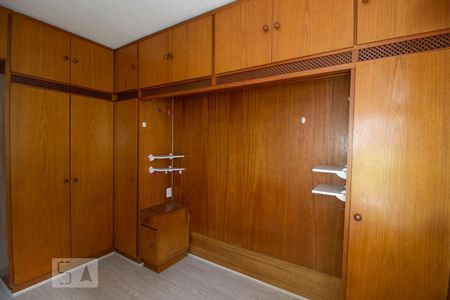 Apartamento para alugar com 46m², 2 quartos e 1 vagaQuarto 2 - Armários