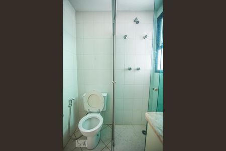 Apartamento à venda com 80m², 3 quartos e 2 vagas Apartamento à venda com 80m², 3 quartos e 2 vagasBanheiro 2