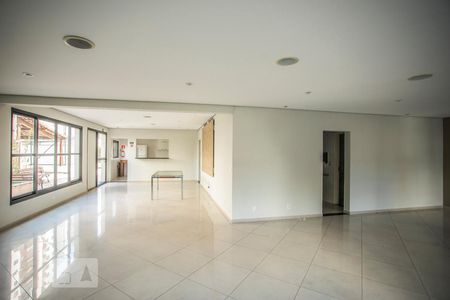 Apartamento à venda com 80m², 3 quartos e 2 vagas Apartamento à venda com 80m², 3 quartos e 2 vagasÁrea comum - Salão de festas