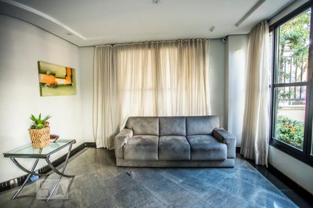 Apartamento à venda com 80m², 3 quartos e 2 vagas Apartamento à venda com 80m², 3 quartos e 2 vagasHall social