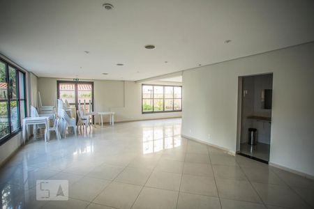 Apartamento à venda com 80m², 3 quartos e 2 vagas Apartamento à venda com 80m², 3 quartos e 2 vagasÁrea comum - Salão de festas