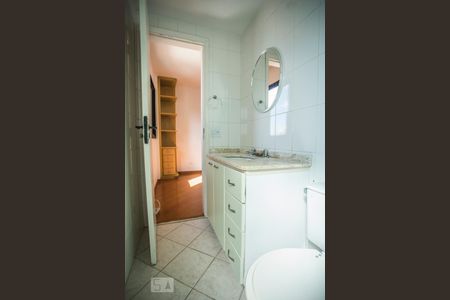 Apartamento à venda com 80m², 3 quartos e 2 vagas Apartamento à venda com 80m², 3 quartos e 2 vagasBanheiro Suite