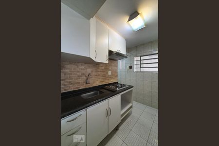 Cozinha de apartamento para alugar com 2 quartos, 50m² em Sé, São Paulo