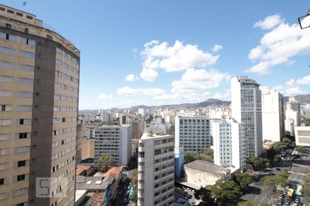 Vista de kitnet/studio para alugar com 1 quarto, 50m² em Centro, Belo Horizonte