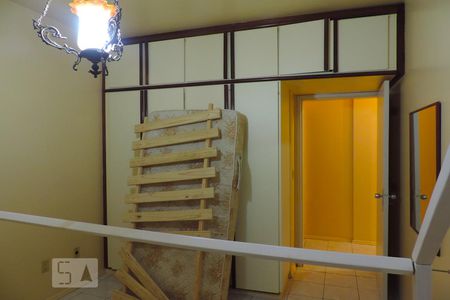 Quarto 1 - Armários de apartamento para alugar com 2 quartos, 70m² em Itacorubi, Florianópolis