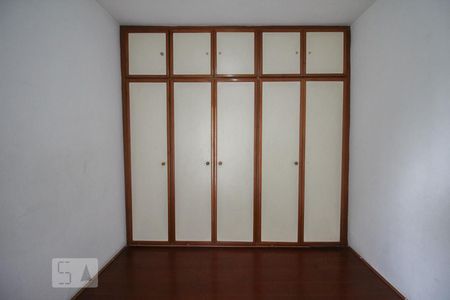 Quarto 2 de apartamento para alugar com 2 quartos, 68m² em Vila Mangalot, São Paulo